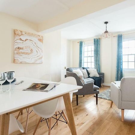 The Lapis Lounge - Large 3Bdr House At River Avon Бат Екстериор снимка